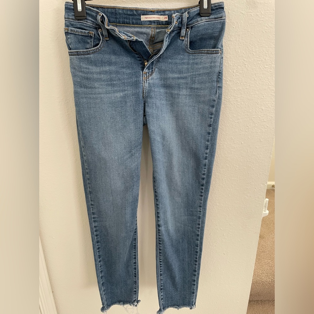 Levi’s 721 high rise skinny jeans - Classic Blue - size 26